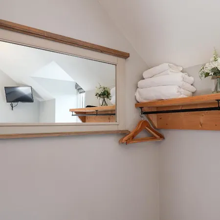 度假居 The Pheasantry